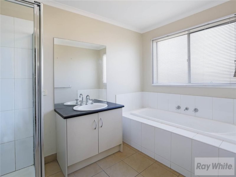 28 Nigella Avenue, Corio VIC 3214