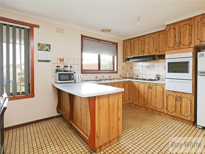 15 Wellwood Avenue, Norlane VIC 3214