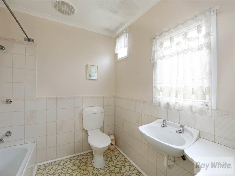 46 Margaret Street, Rippleside VIC 3215