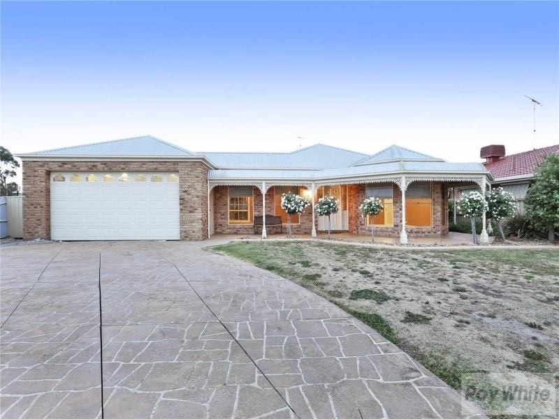 10 Janine Court, Lovely Banks VIC 3221