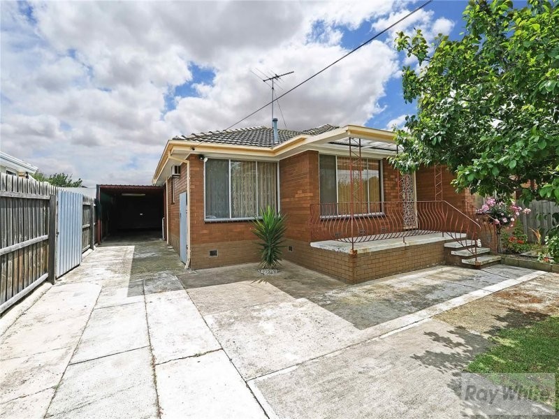 8 Wellwood Avenue, Norlane VIC 3214