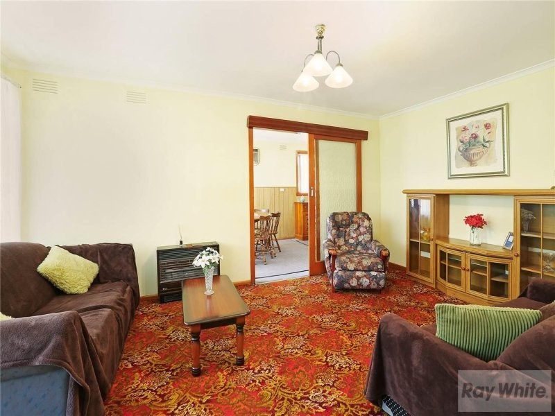 8 Wellwood Avenue, Norlane VIC 3214