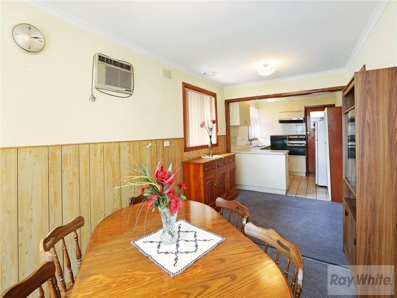 8 Wellwood Avenue, Norlane VIC 3214