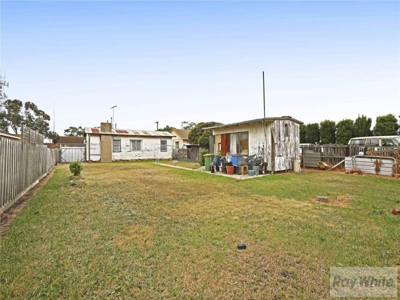 95 Station Street, Norlane VIC 3214