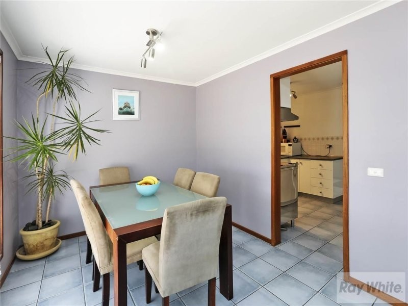 10 Moreland Avenue, Corio VIC 3214