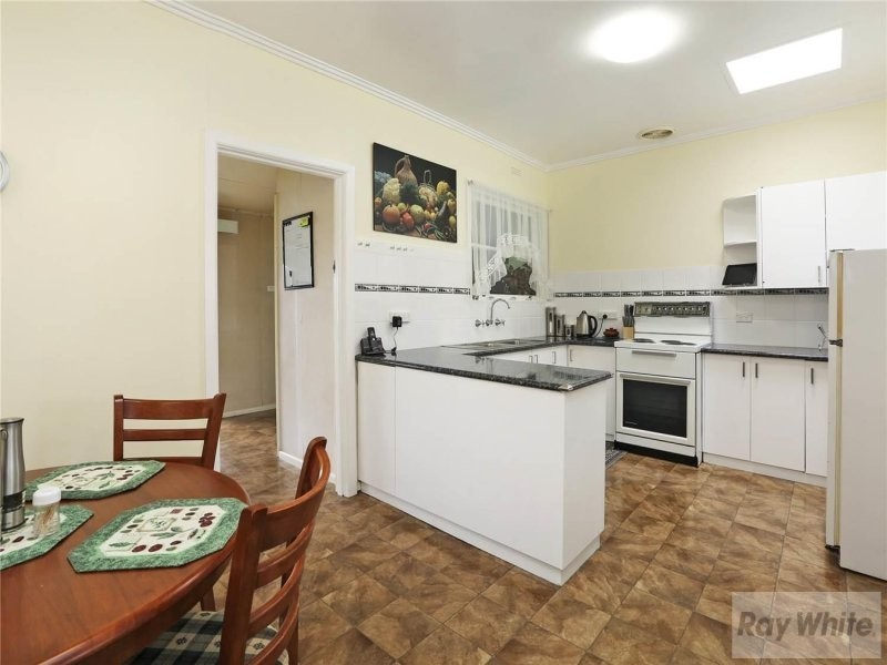 28 Talpa Crescent, Corio VIC 3214
