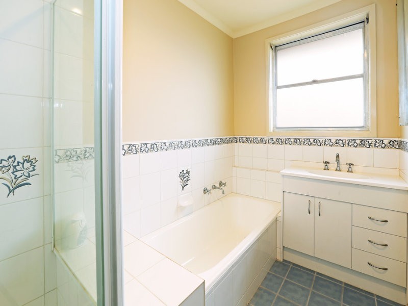 13 Caithness Crescent, Corio VIC 3214