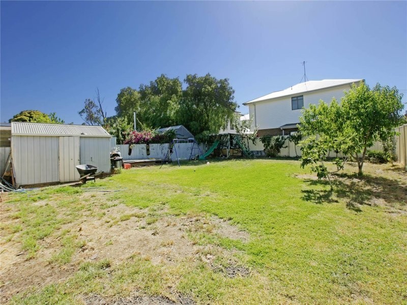 24 A Seaforth Street, North Shore VIC 3214