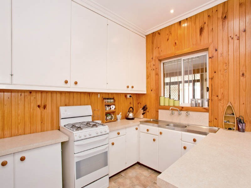 2 Hague Street, Corio VIC 3214