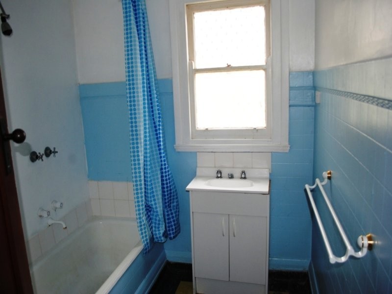 13 Pattison Avenue, North Geelong VIC 3215