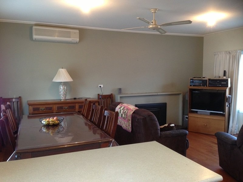 114 Settlement Road, Belmont VIC 3216