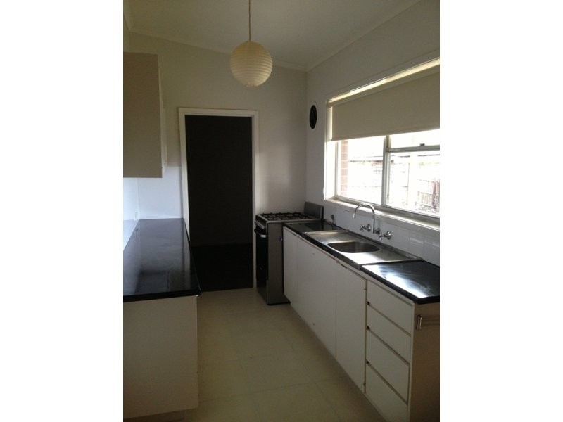 14 Carmarthen Drive, Corio VIC 3214