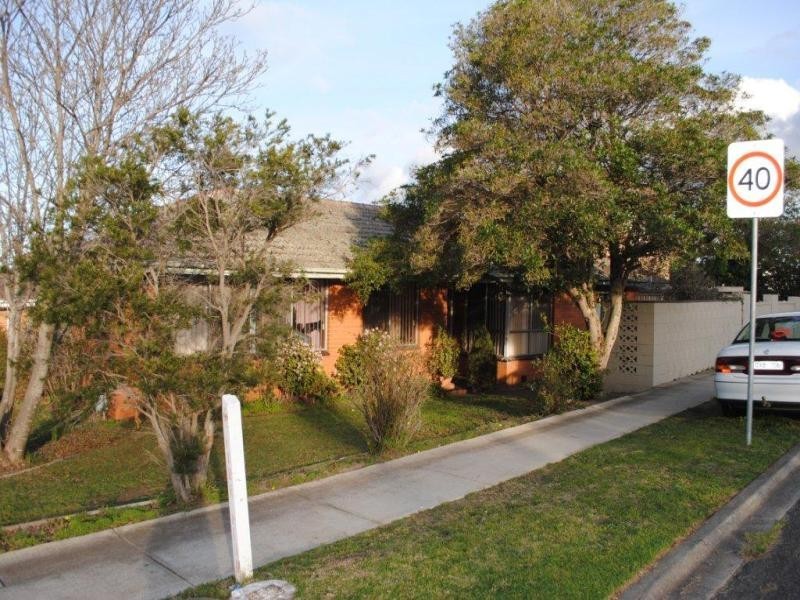 18 Glengate Street, Hamlyn Heights VIC 3215