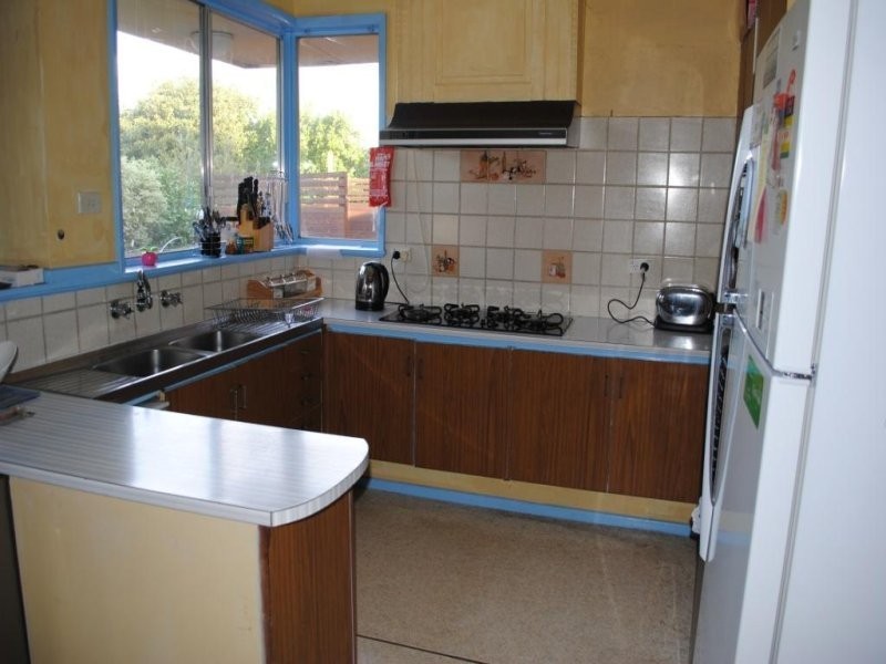 18 Glengate Street, Hamlyn Heights VIC 3215