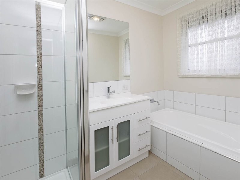 3 Carmarthen Drive, Corio VIC 3214