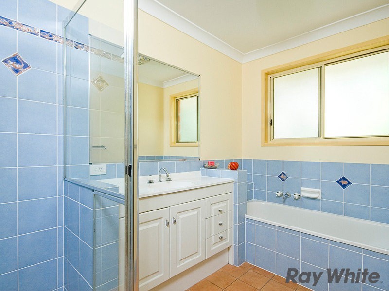 15 Glenkyree Close, Upper Kedron QLD 4055