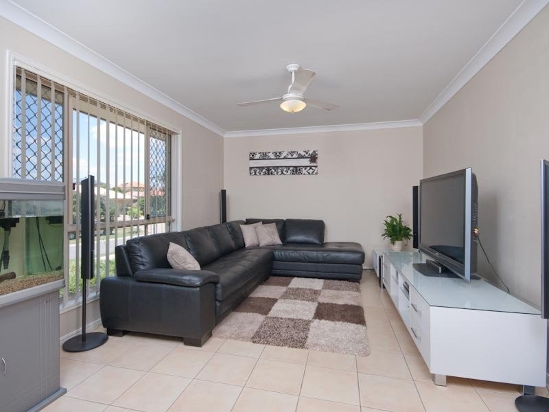 6 Yarraman Street, Arana Hills QLD 4054