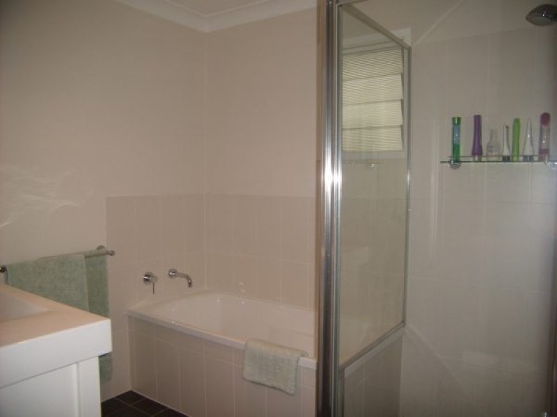 41 Illuta Avenue, Ferny Hills QLD 4055