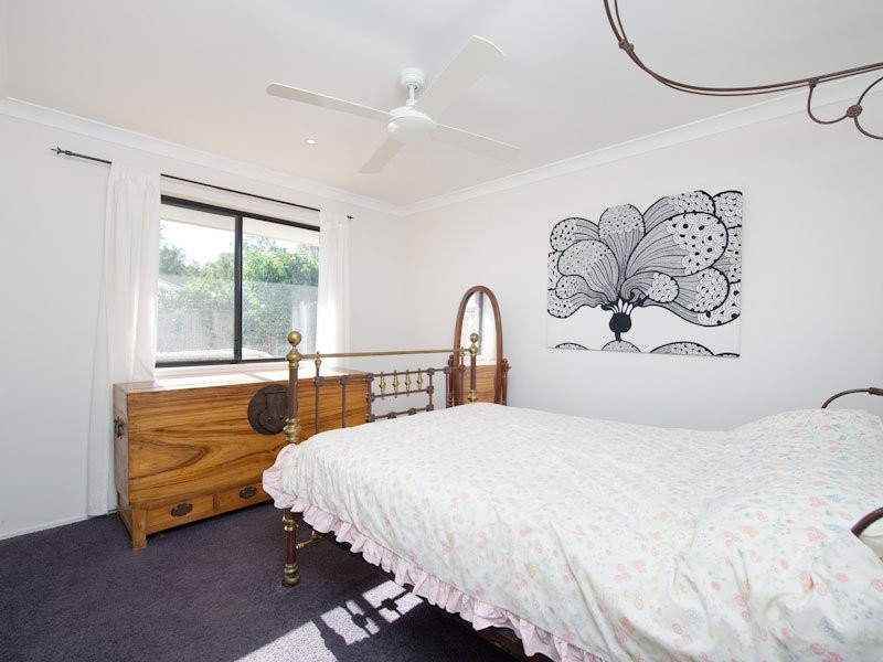 15 Ladbroke Close, Carseldine QLD 4034