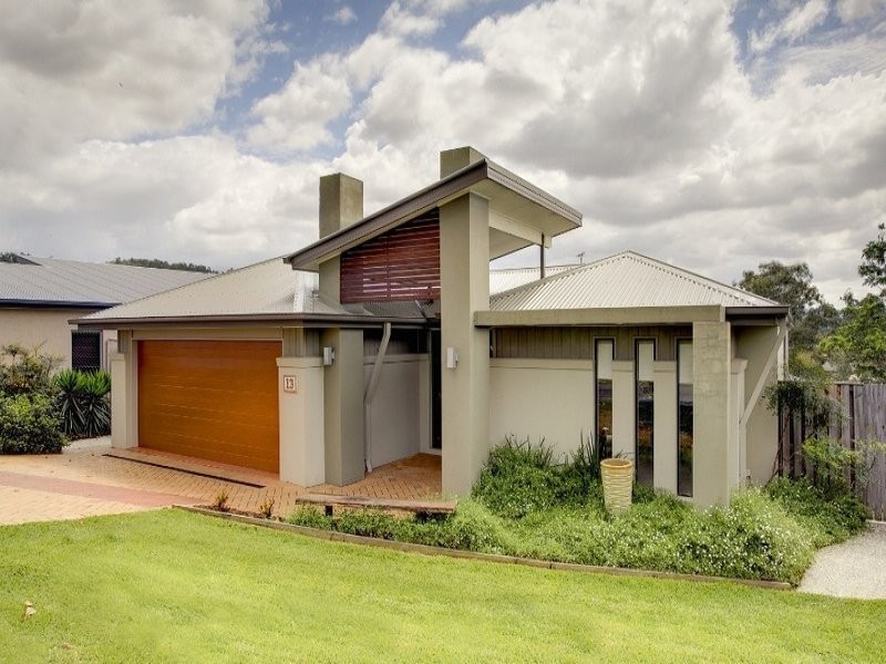 13 Pickering Place, Upper Kedron QLD 4055