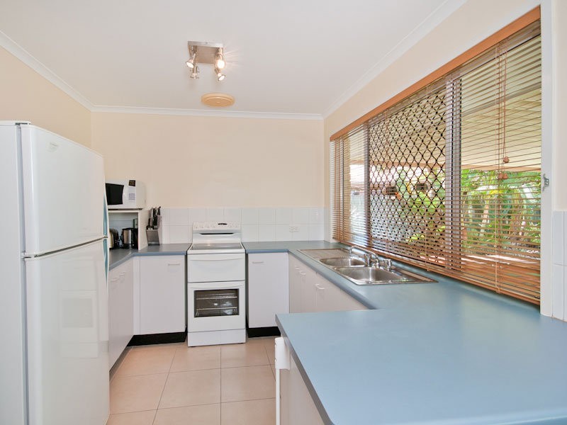 38 Yathong Court, Arana Hills QLD 4054