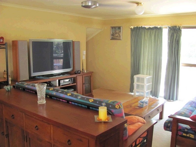 30 Barber Road, Ferny Hills QLD 4055