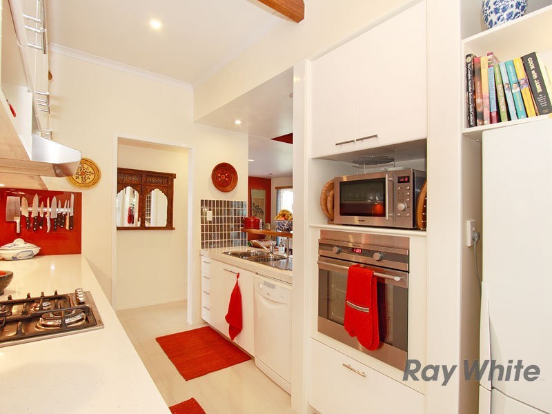 13 Wirlpana Avenue, Ferny Hills QLD 4055