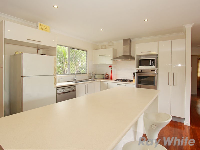 3 Amaroo Avenue, Ferny Hills QLD 4055