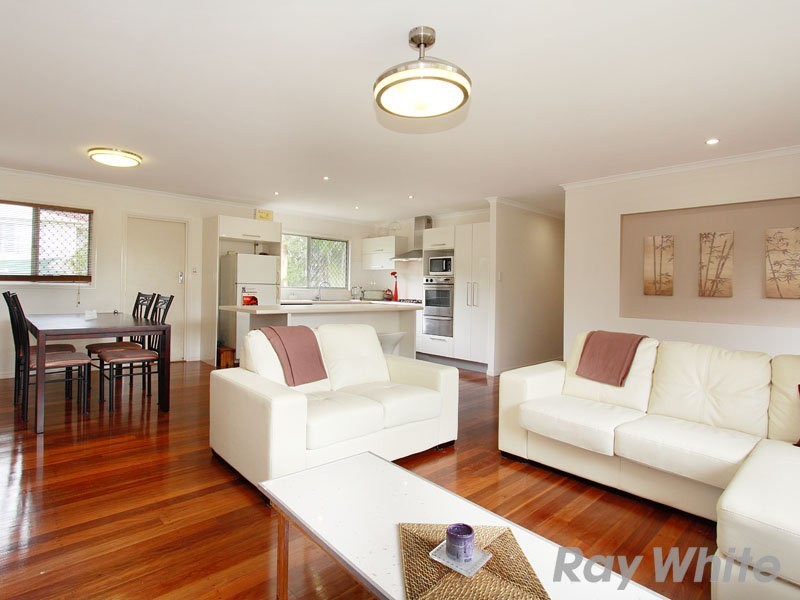 3 Amaroo Avenue, Ferny Hills QLD 4055