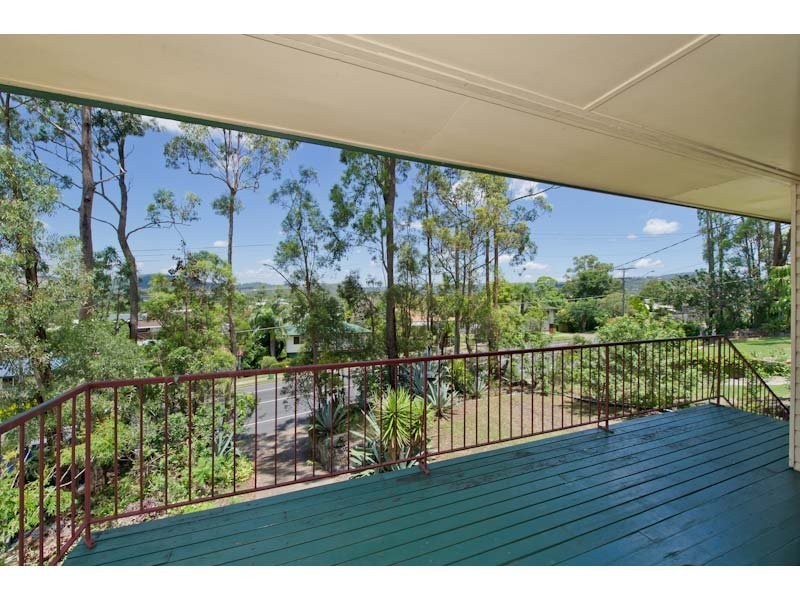 196 Patricks Road, Ferny Hills QLD 4055
