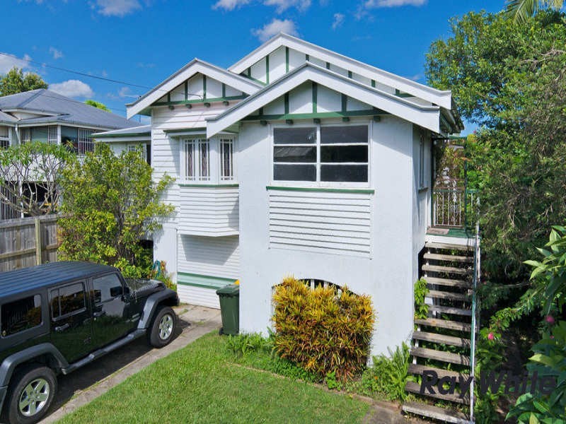 5 Carroll Crescent, Grange QLD 4051
