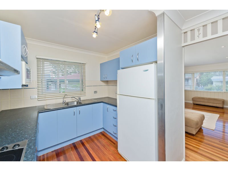 10 Burloo Crescent, Ferny Hills QLD 4055