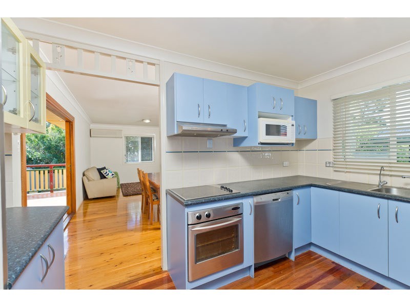 10 Burloo Crescent, Ferny Hills QLD 4055