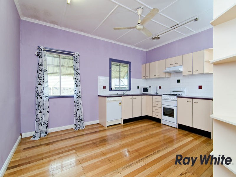 52 Seventh Avenue, Kedron QLD 4031