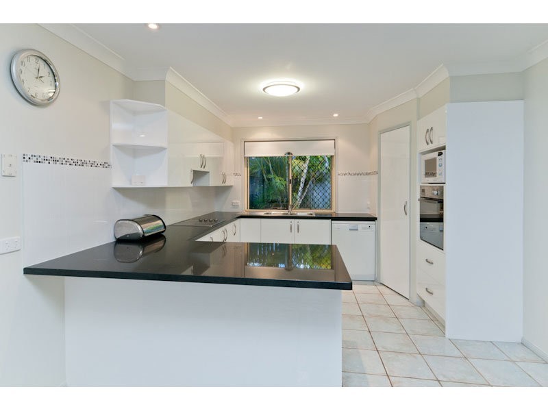 10 Fortrose Place, Ferny Grove QLD 4055