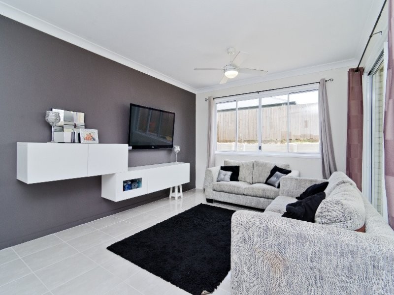 4 Osprey Place, Upper Kedron QLD 4055