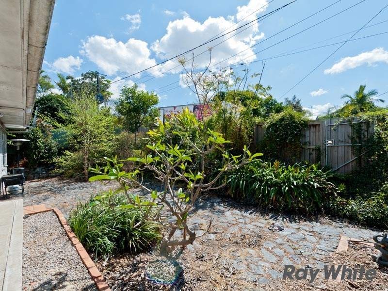 60 Willmington Street, Newmarket QLD 4051