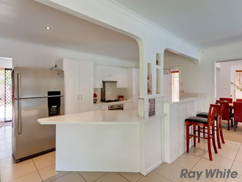 27 Kuringal Drive, Ferny Hills QLD 4055