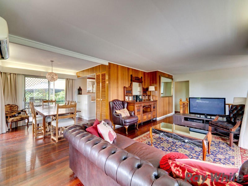 27 Kootangal Crescent, Ferny Hills QLD 4055