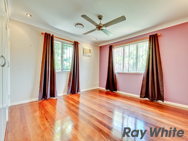 17 Montclair Street, Aspley QLD 4034