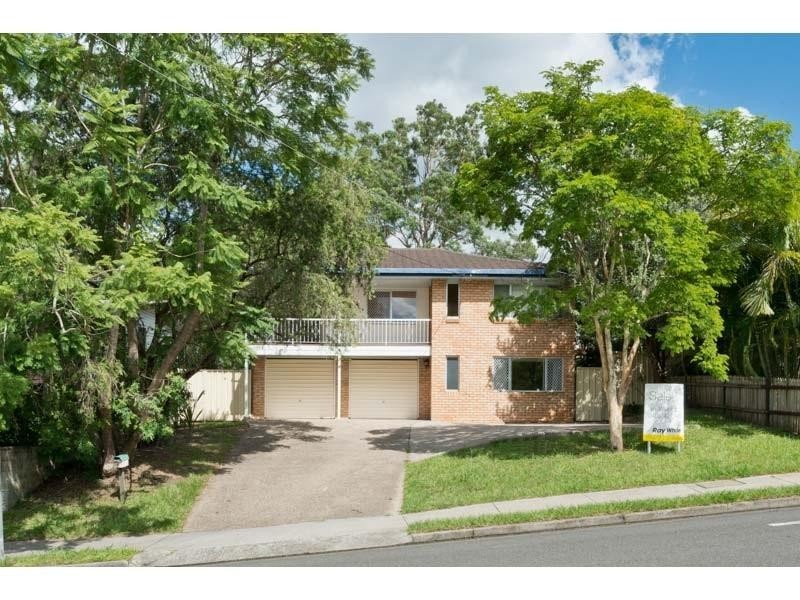 4 Ferny Way, Ferny Hills QLD 4055