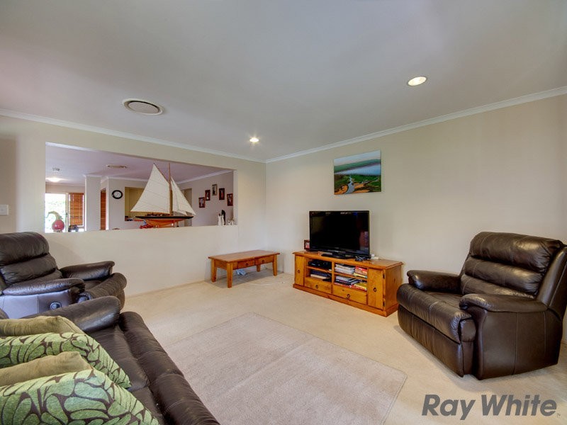 42 Wyellan Place, Upper Kedron QLD 4055