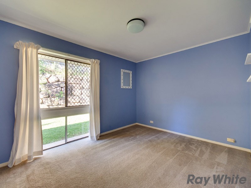 3 Yeoman Street, Chapel Hill QLD 4069