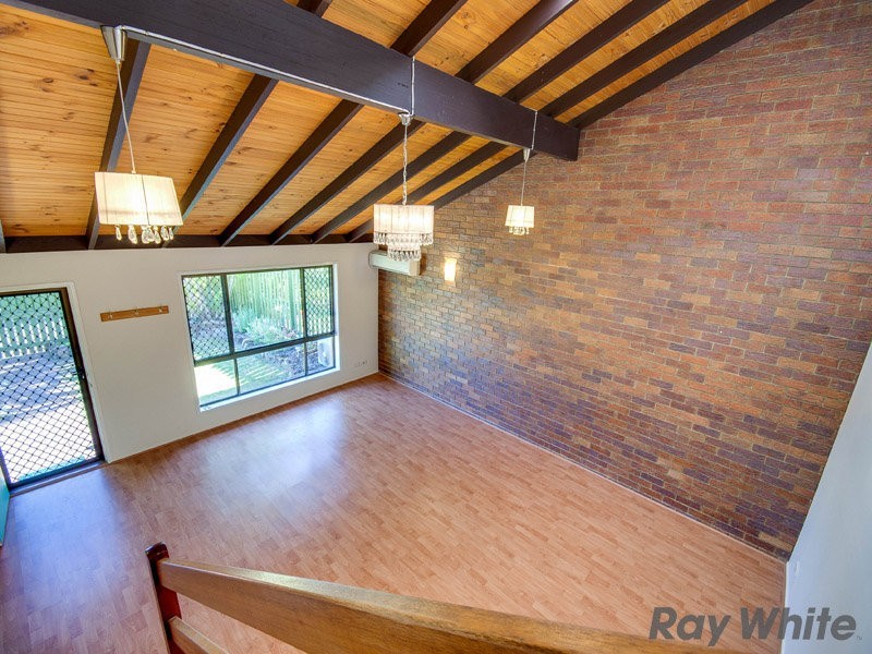 12 Quinnia Court, Ferny Hills QLD 4055