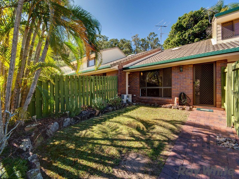 12 Quinnia Court, Ferny Hills QLD 4055
