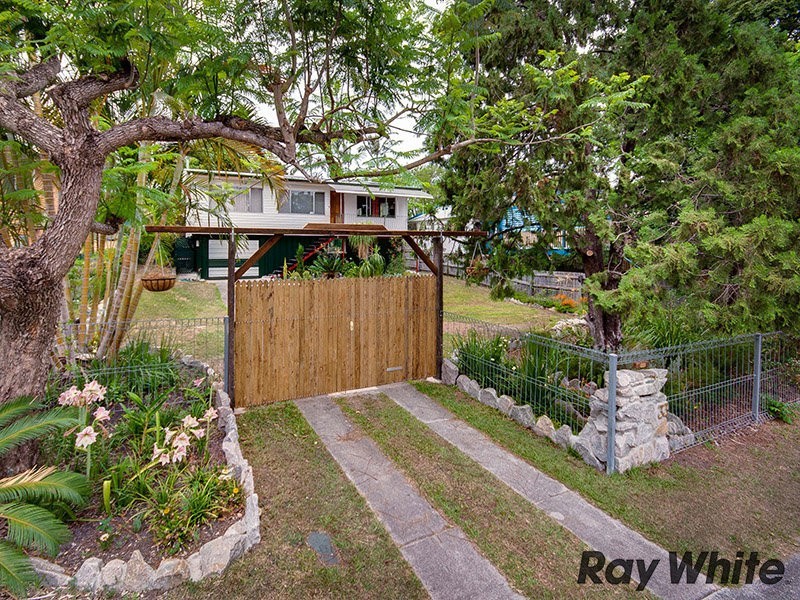 33 Ferny Way, Ferny Hills QLD 4055