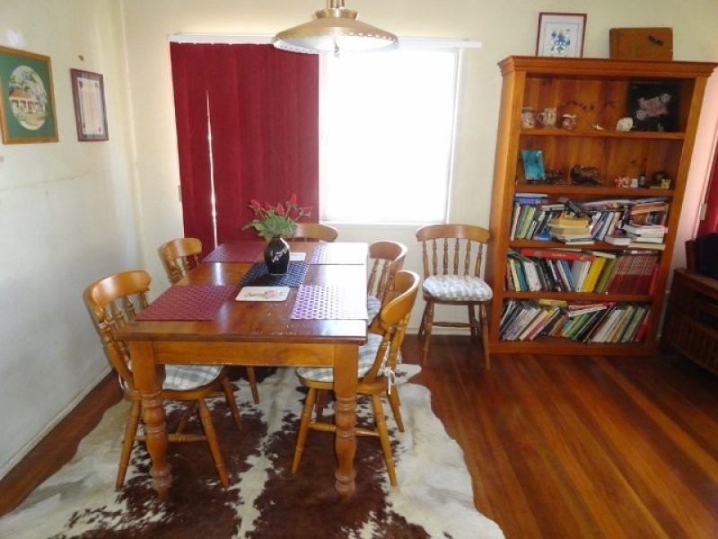 33 Ferny Way, Ferny Hills QLD 4055