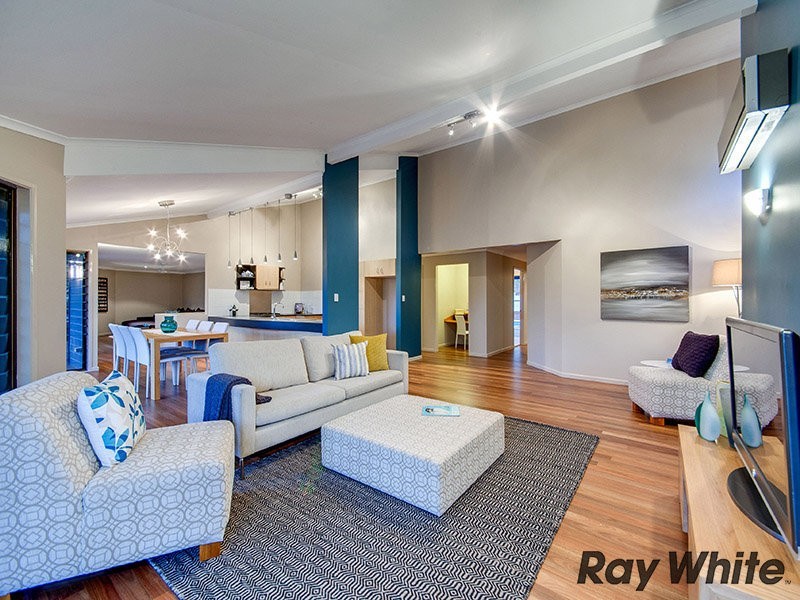 29 Linkwood Drive, Ferny Hills QLD 4055