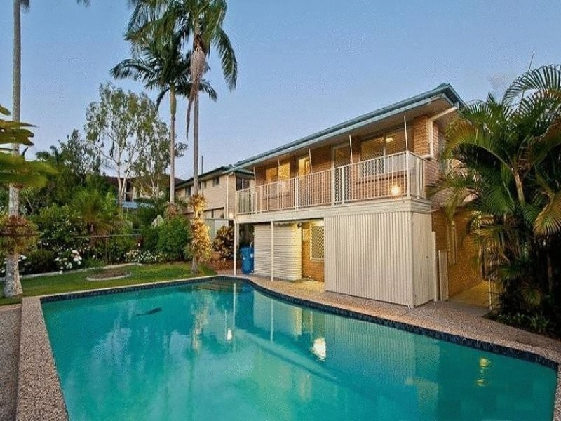 14 Eromba Crescent, Ferny Hills QLD 4055