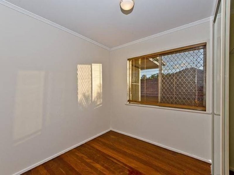 14 Eromba Crescent, Ferny Hills QLD 4055